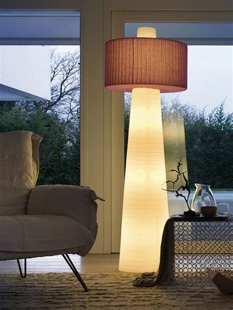 Modern & Contemporary Floor Lamps 